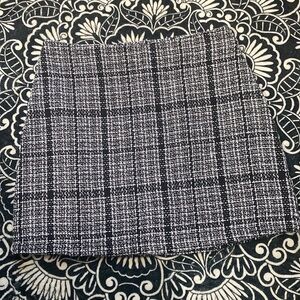 Medium black and white tweed like mini skirt
